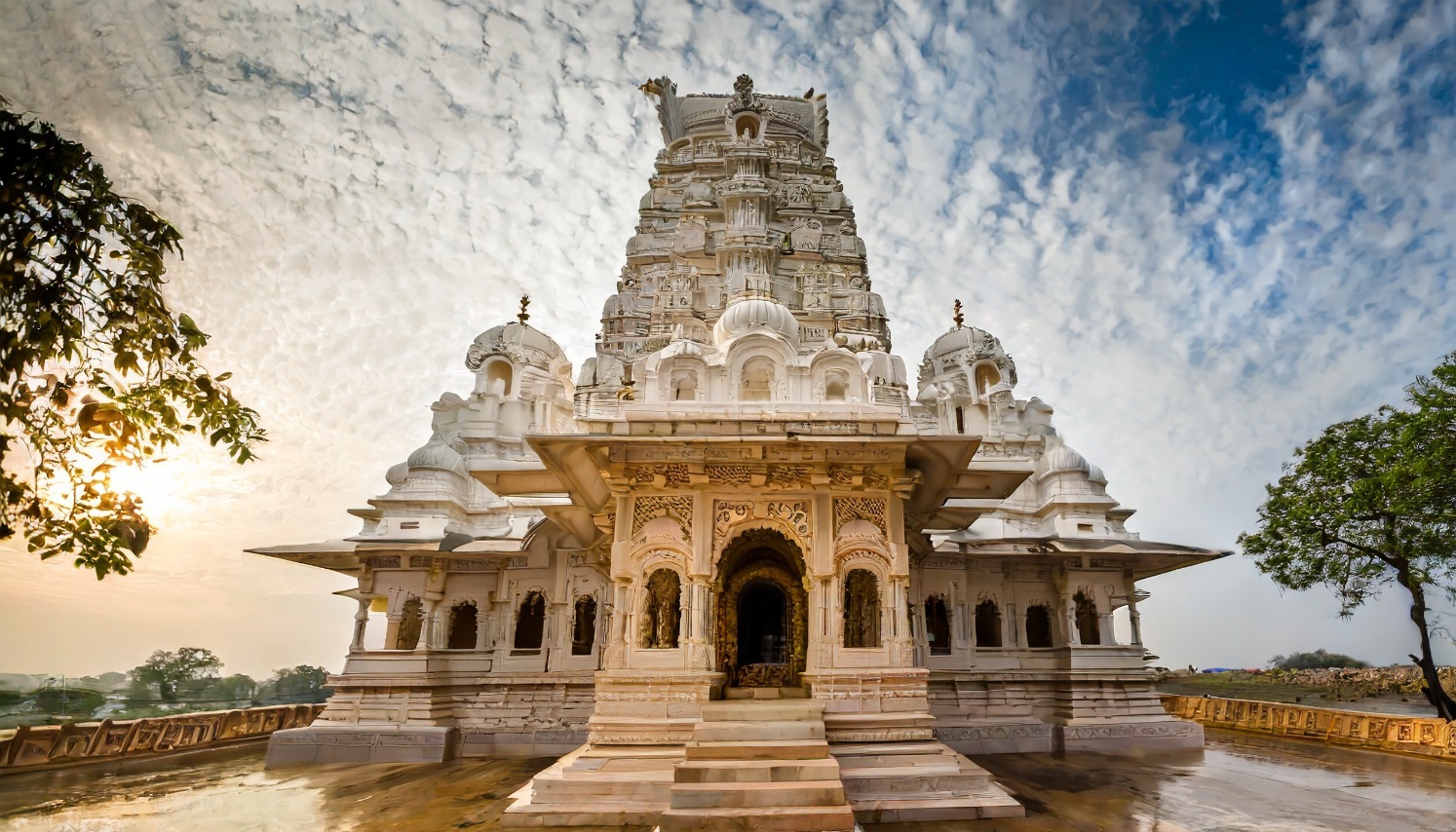 Temple photograph from The Temple Construction India current website, gallery 06