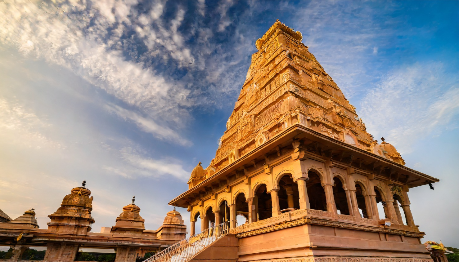 Temple photograph from The Temple Construction India current website, gallery 11