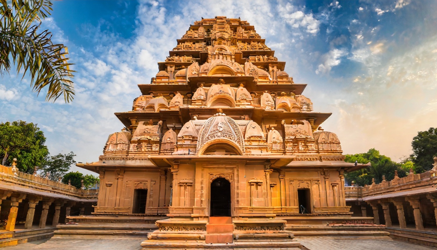 Temple photograph from The Temple Construction India current website, gallery 12